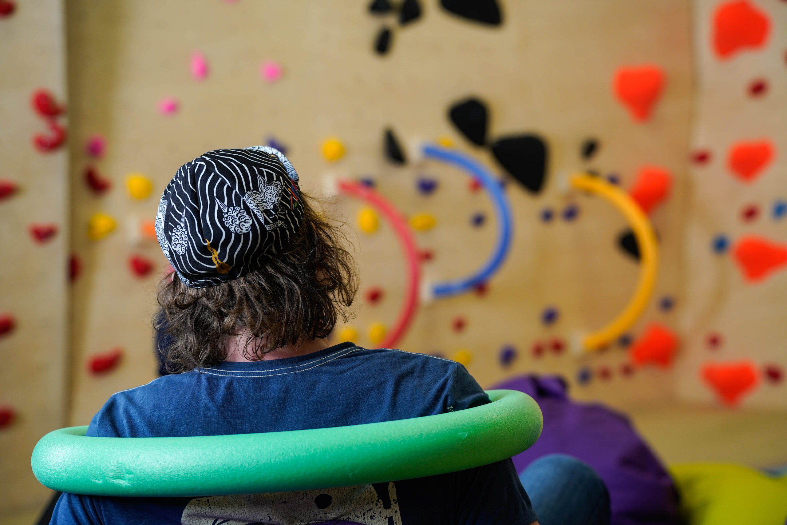 Blocky geht an den Start | Boulderraum in der Jahnstraße, Foto: Dario Holz Blocky geht an den Start | Boulderraum in der Jahnstraße, Foto: Dario Holz